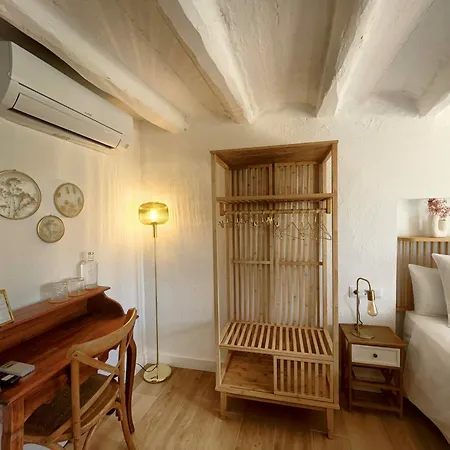 Bed & Breakfast Wine & Cooking Penedes 3*